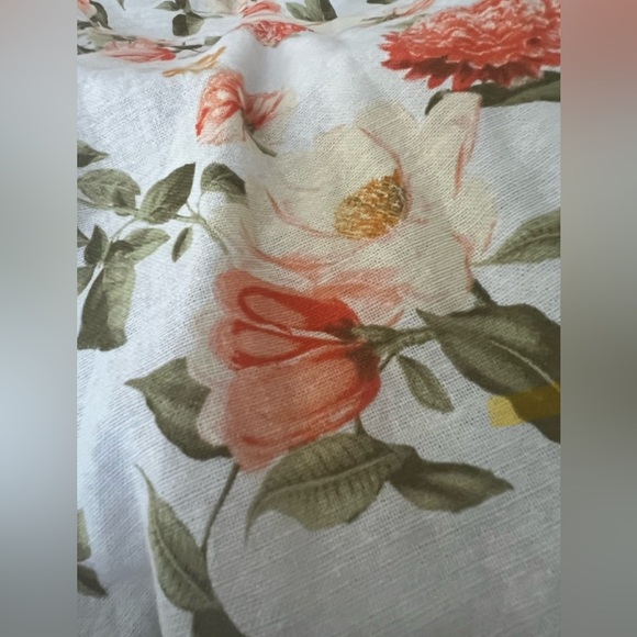 Beautiful & Feminine Floral Pattern Linen Sleeveless Dress - Picture 7 of 9